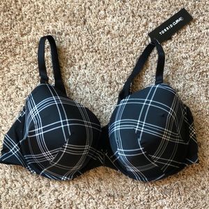 Torrid front closure t-shirt bra 44DD